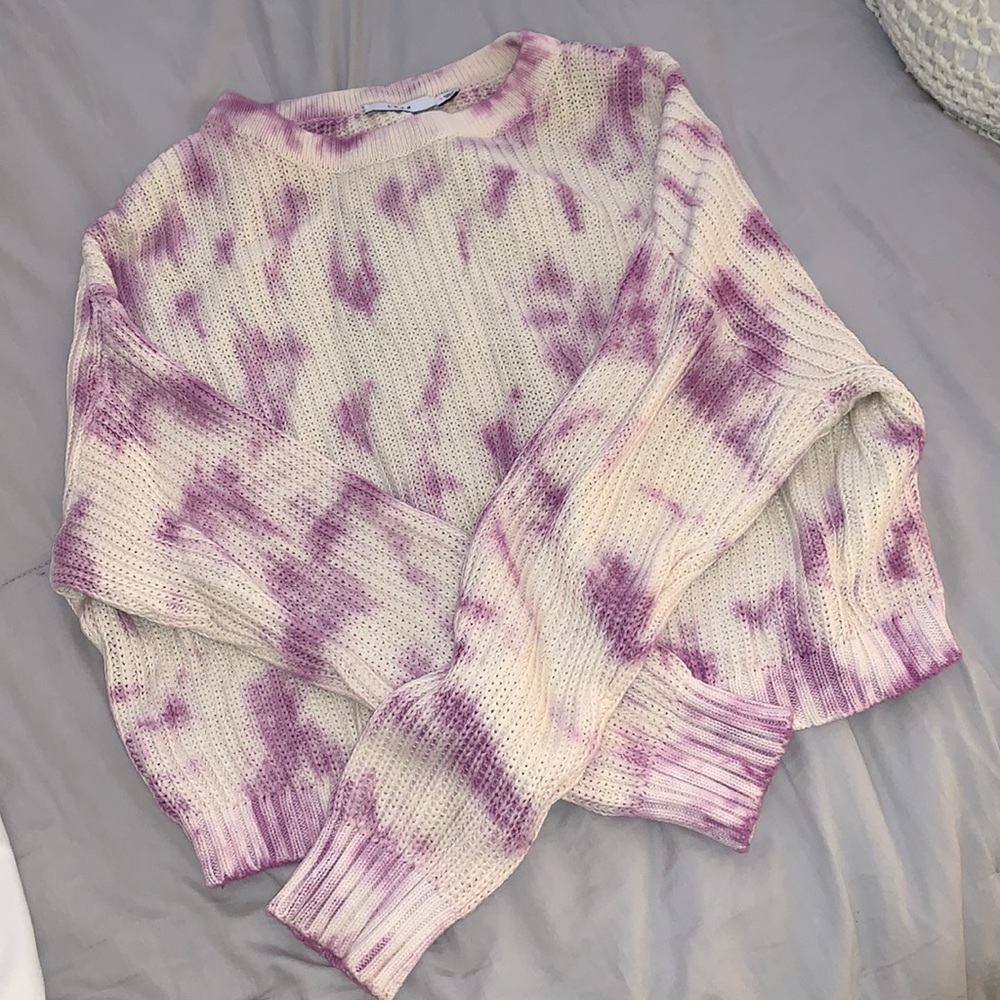 Purple tie dye sweater (size M)